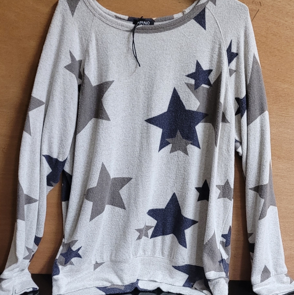 NWOT Buffalo grey light weight sweater with stars